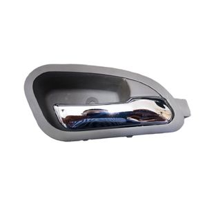 دستگیره دربازکن داخلی راست خودرو کد 520 مناسب برای لیفان 520