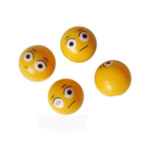 سر والف لاستیک خودرو طرح استیکر کد k4545  مجموعه 4 عددی