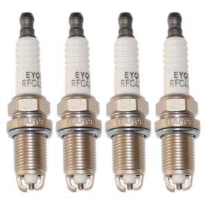 شمع خودرو اکیوم مدل 806 cc بسته 4 عددی