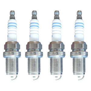 شمع خودرو بوش مدل تک پلاتین کد fr7dc +8 پایه کوتاه بسته 4 عددی